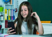 How to secure kids smartphone